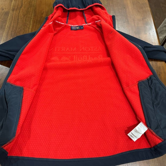 Ashton Martin Red Bull Formula 1 Racing Men’s Jacket Size Medium - Picture 4 of 10